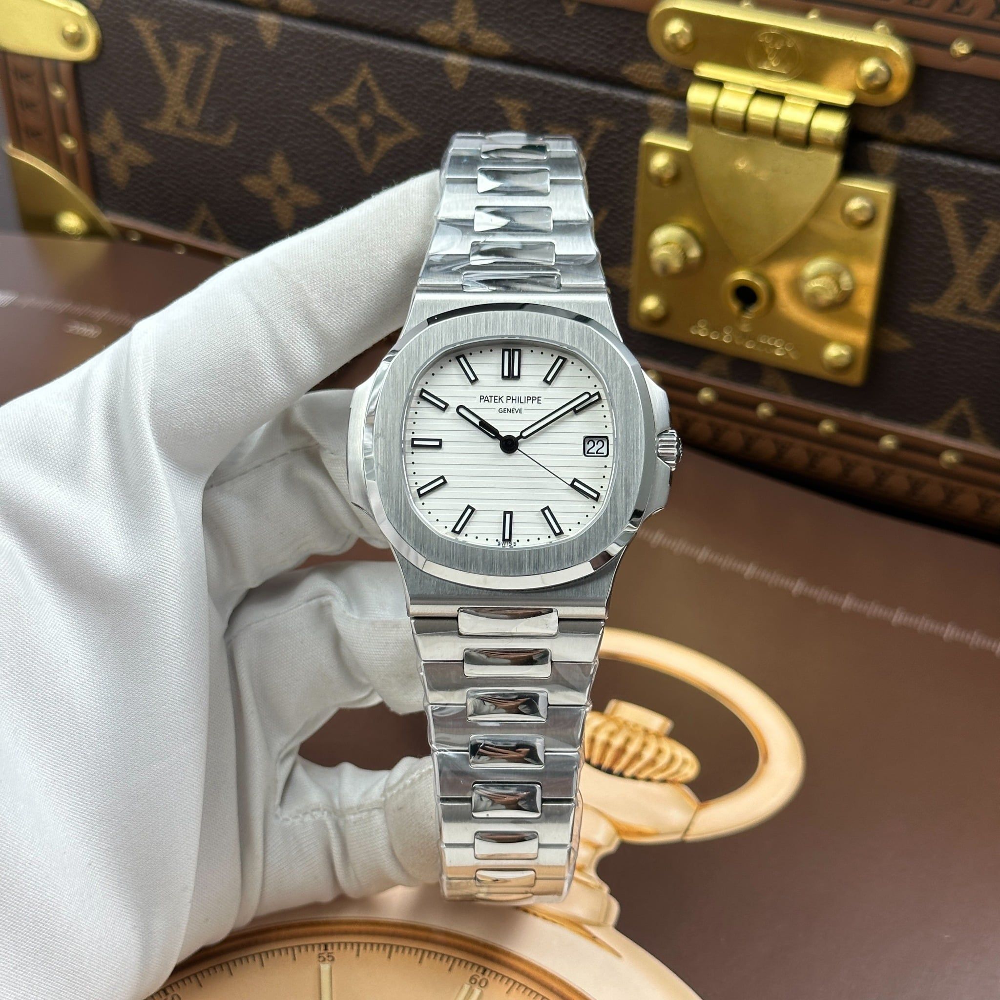patek philippe nautilus 40mm edelstahl weiß patek philippe nautilus 40mm edelstahl weiß