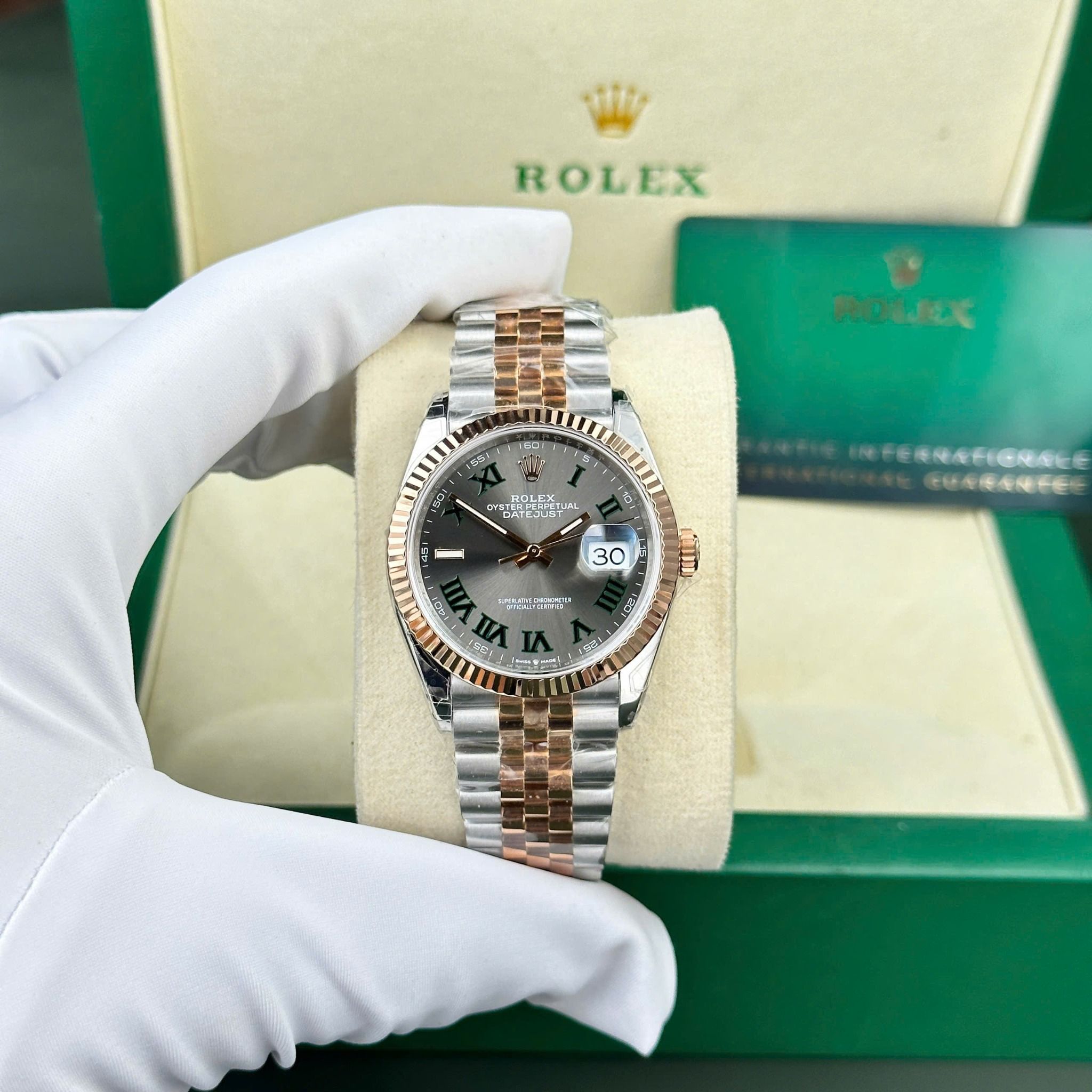 rolex datejust 41mm edelstahl wimbledon (plain bezel) rolex datejust 41mm edelstahl wimbledon (plain bezel)